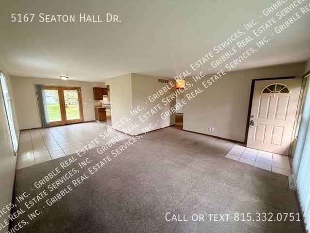 5167 Seaton Hall Dr - Photo 6 of 12