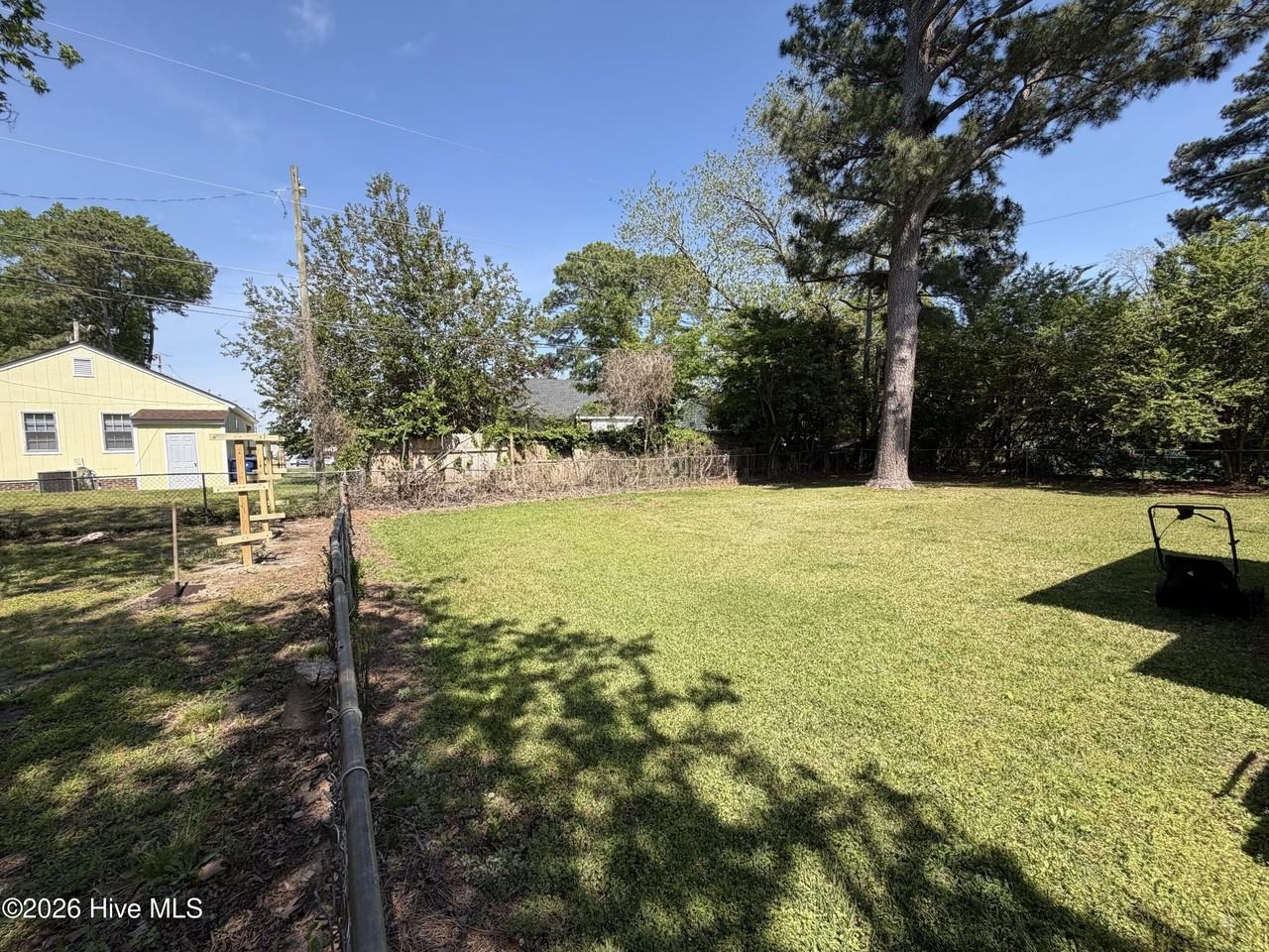 2803 Jefferson Dr - Photo 4 of 15