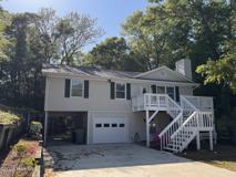 407 Hickory St #UP - Photo 1 of 1