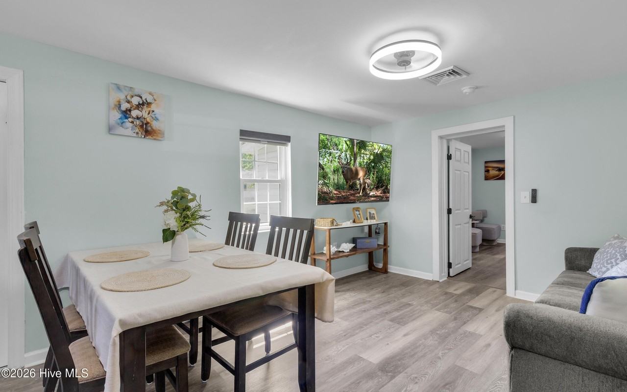 270 Territorial Rd - Photo 2 of 29