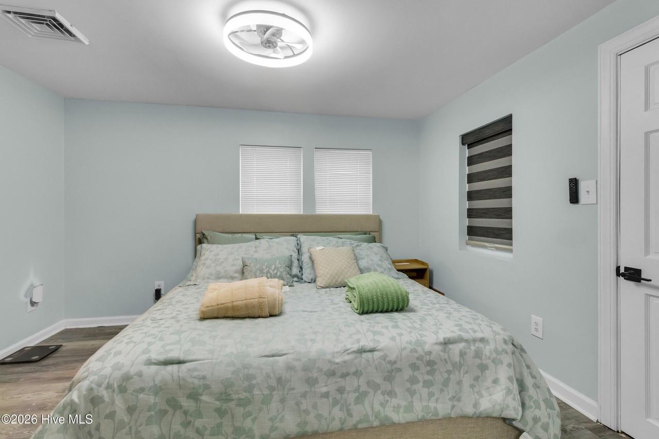 270 Territorial Rd - Photo 7 of 29