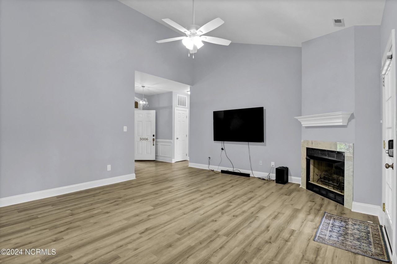 3006 Rachel Pl - Photo 7 of 30