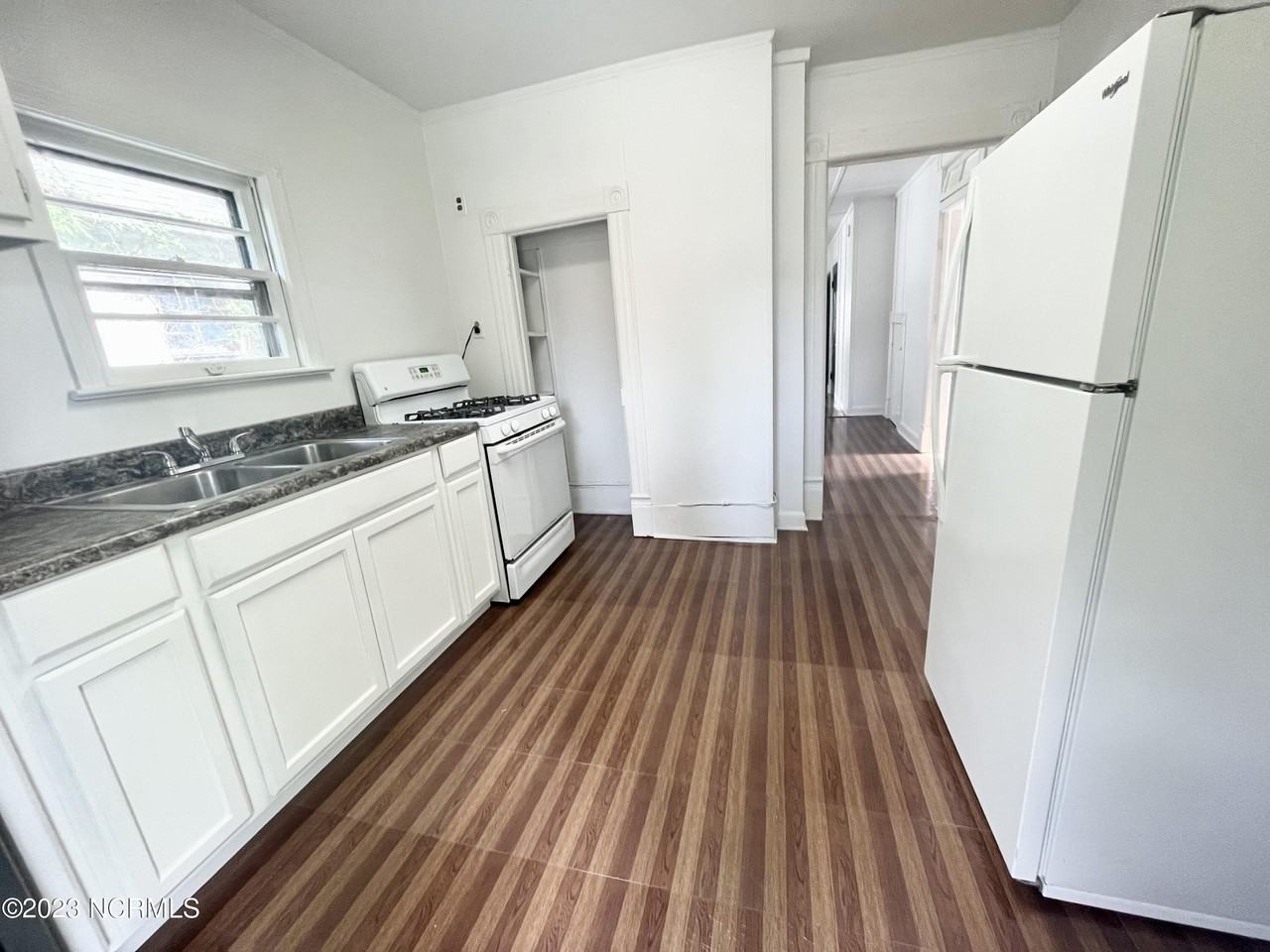 741 Riverside Ave #C - Photo 4 of 7