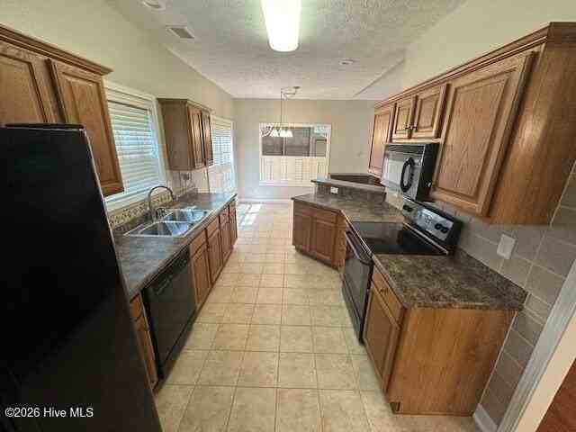 53 Carolina Shores Pkwy - Photo 2 of 15