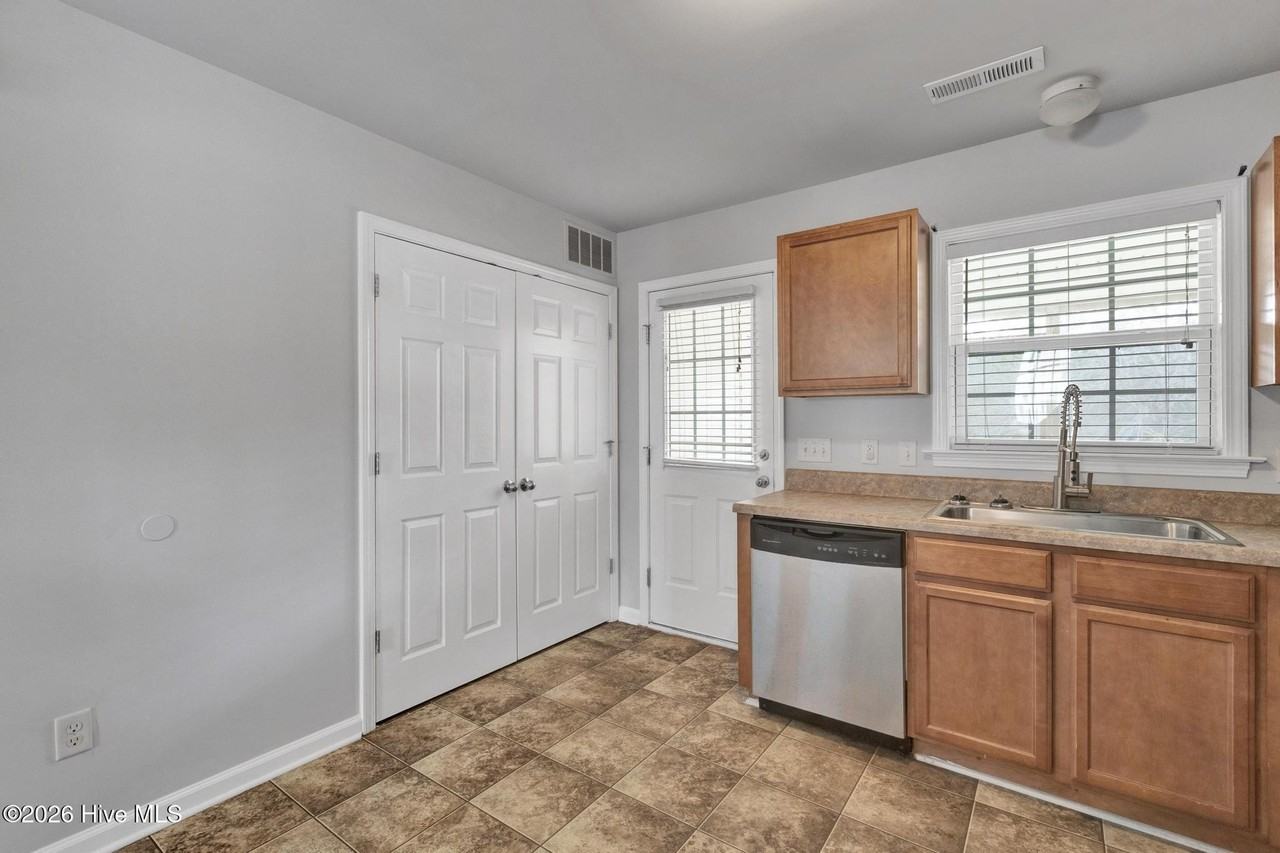 288 Caldwell Loop - Photo 7 of 20