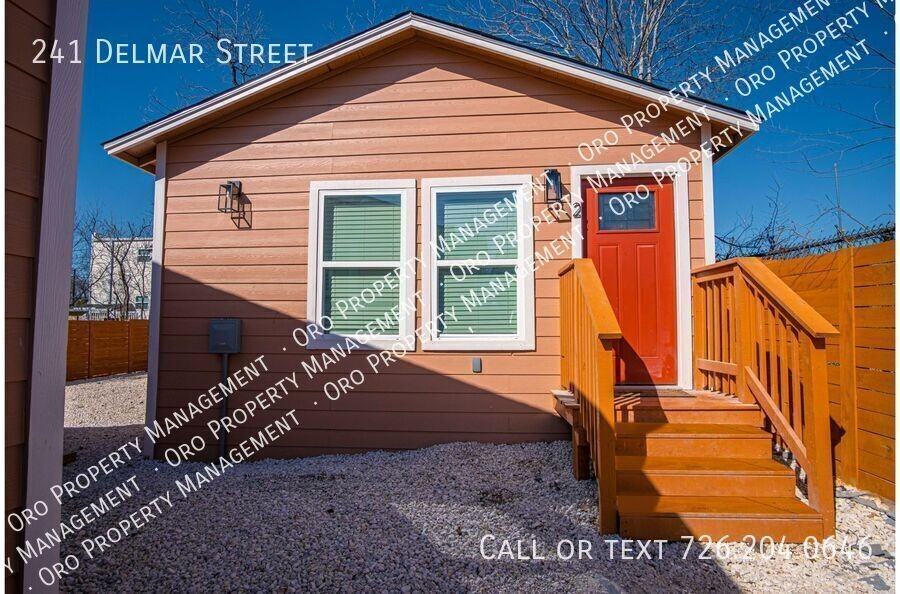 241 Delmar St