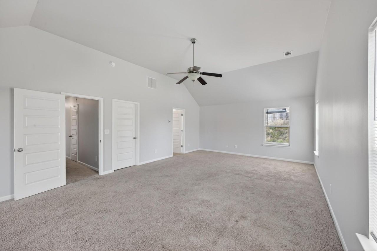 5107 Devon Ln - Photo 5 of 33