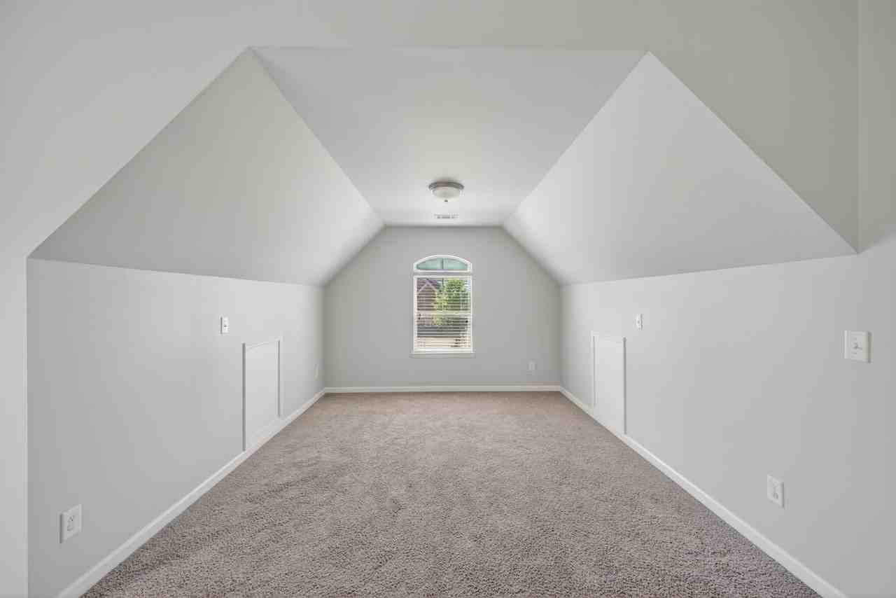 5107 Devon Ln - Photo 6 of 33