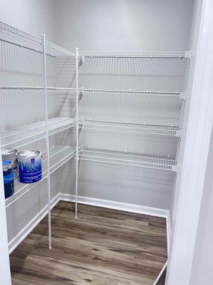 631 Clary St - Photo 7 of 8