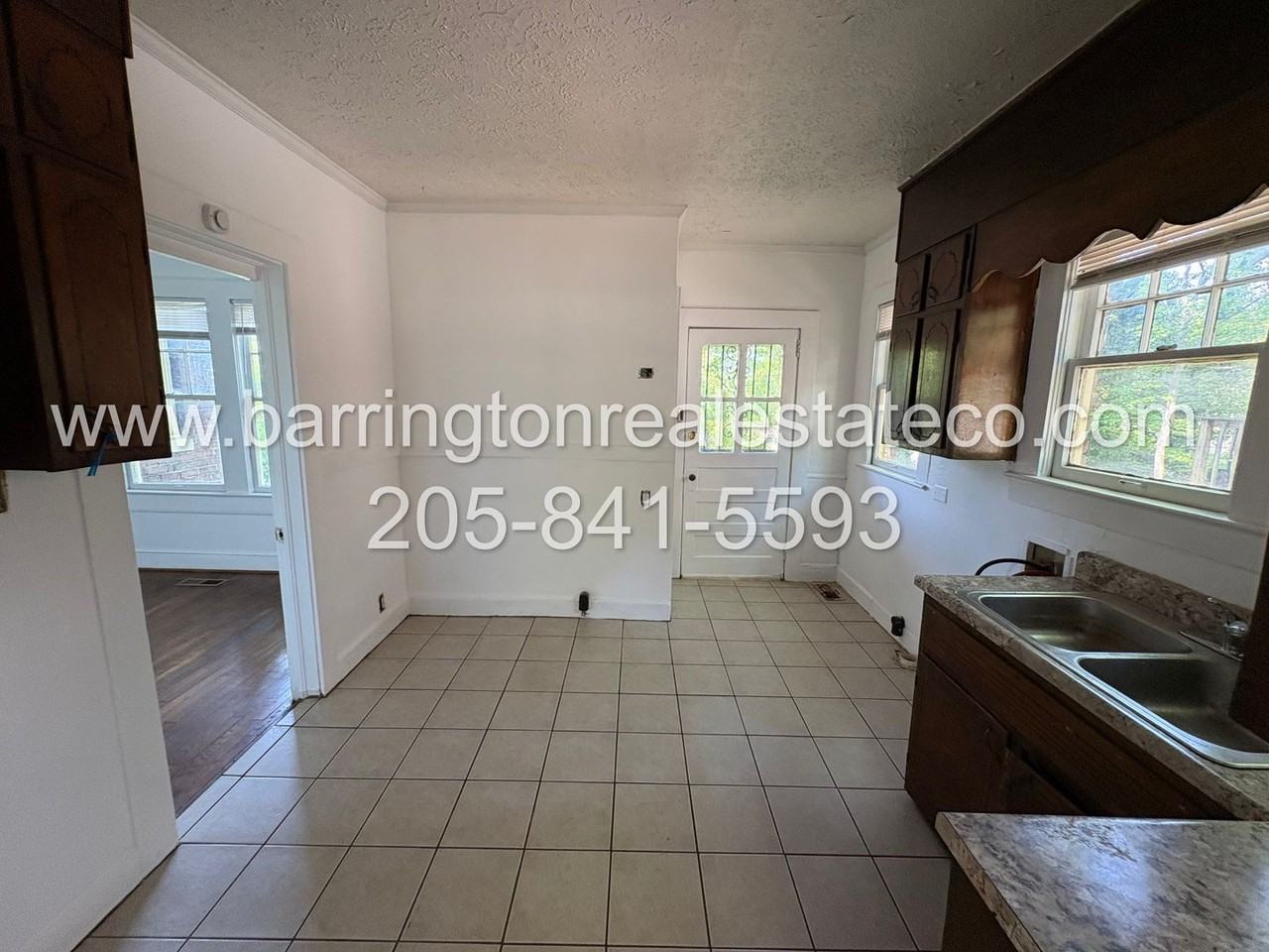 1642 Graymont Ave W - Photo 2 of 4