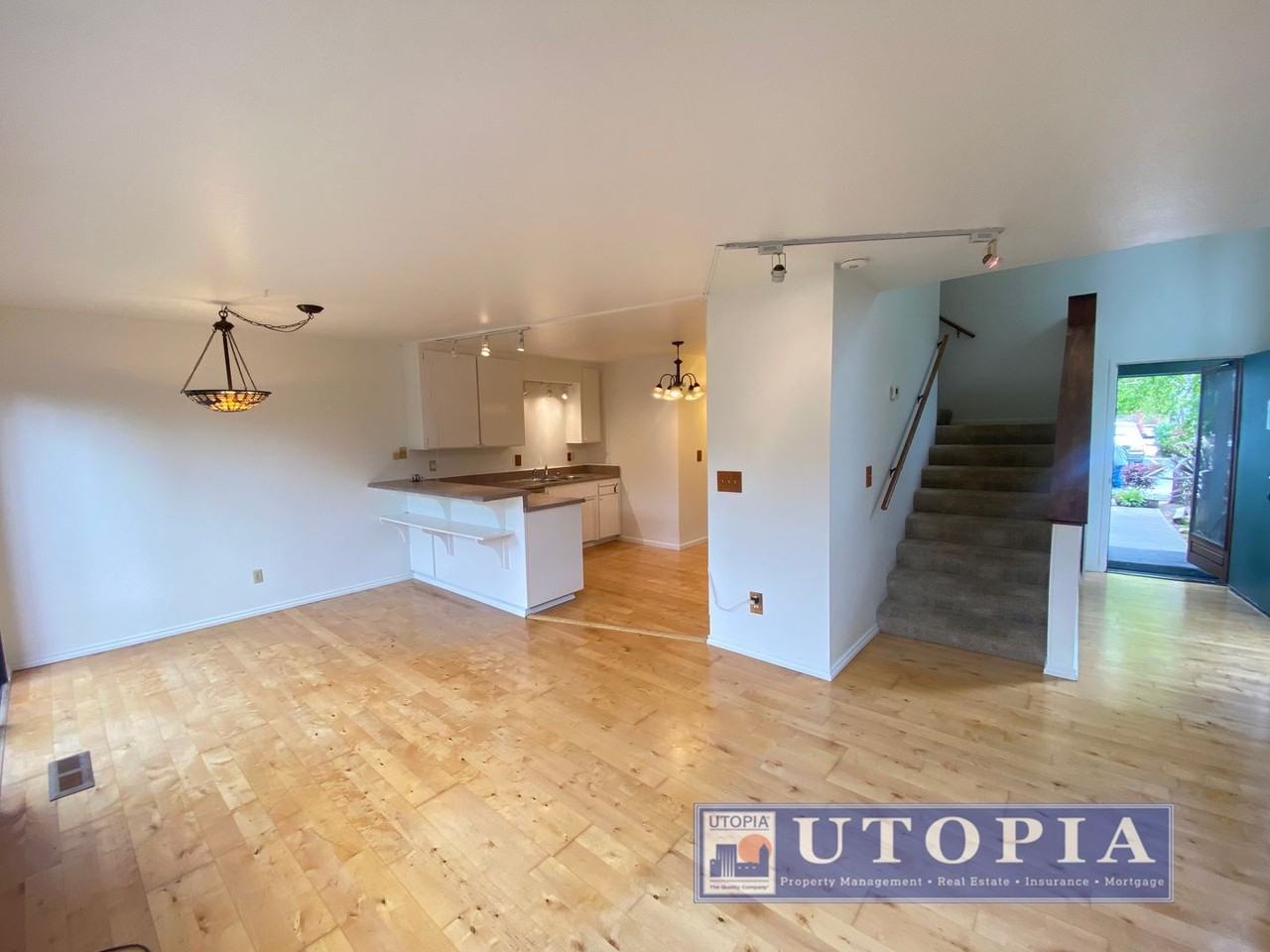 775 Heath Cv - Photo 4 of 26