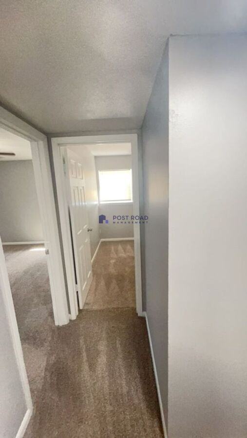 501 W 27th St S #201 - Photo 5 of 45