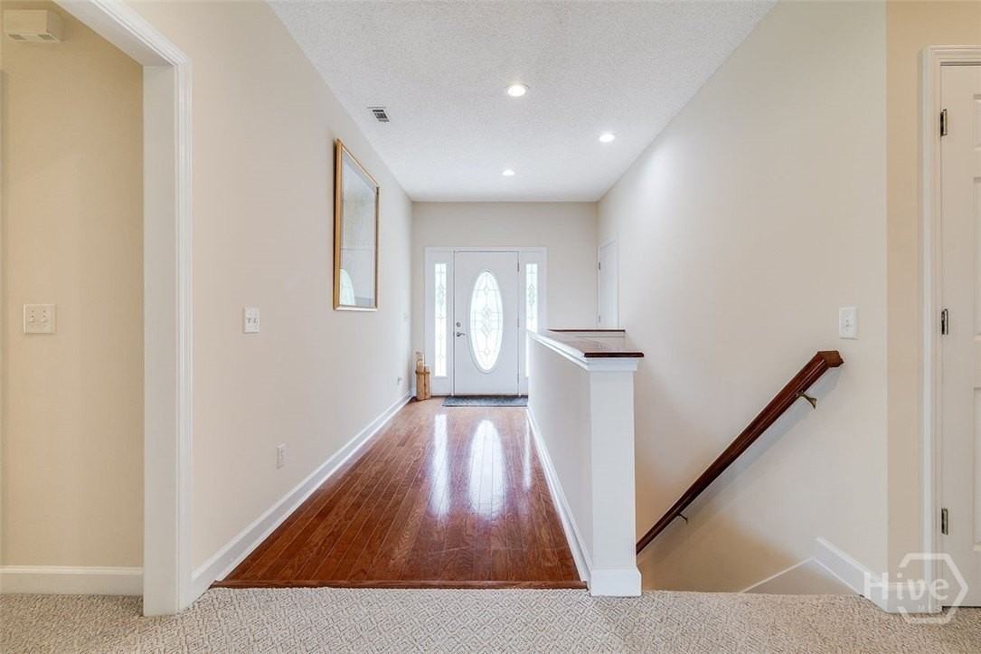 886 Waterford Landing Rd - Photo 4 of 50