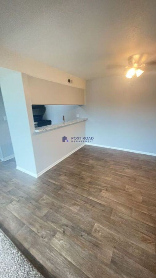 505 W 27th St S #202 - Photo 3 of 40