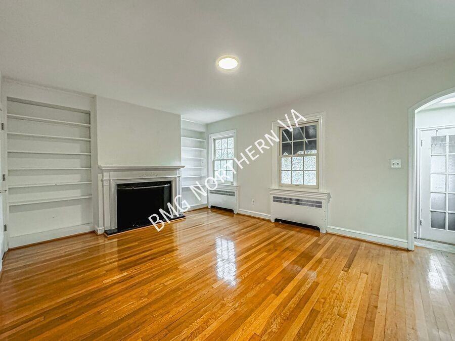 4412 Volta Pl Nw - Photo 4 of 42