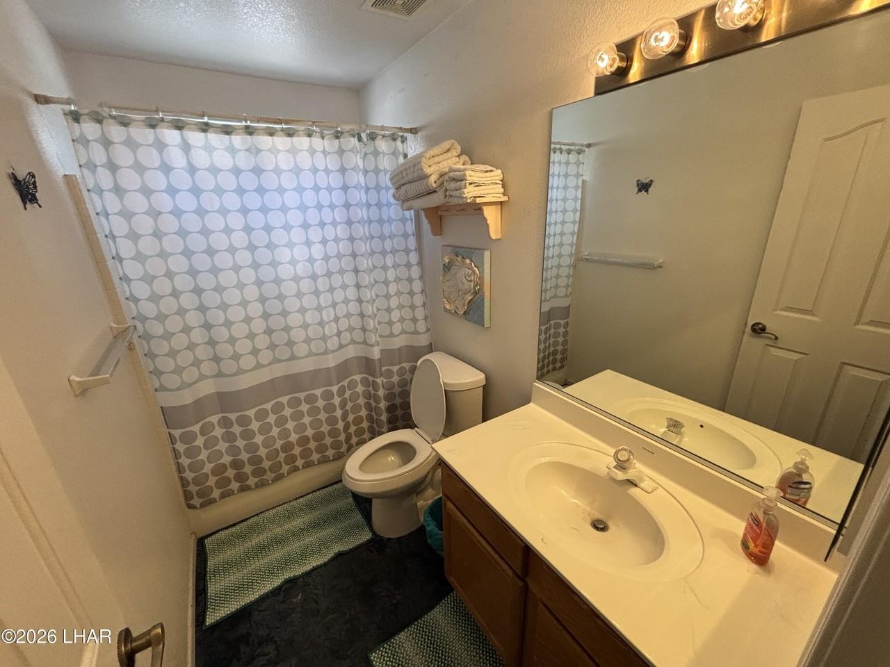 1210 Palmas Dr - Photo 5 of 32