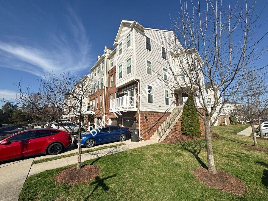 25224 Briargate Ter - Photo 2 of 11