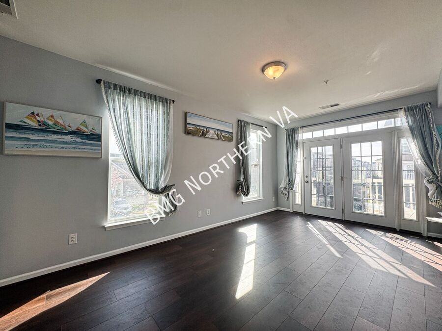 25224 Briargate Ter - Photo 4 of 11