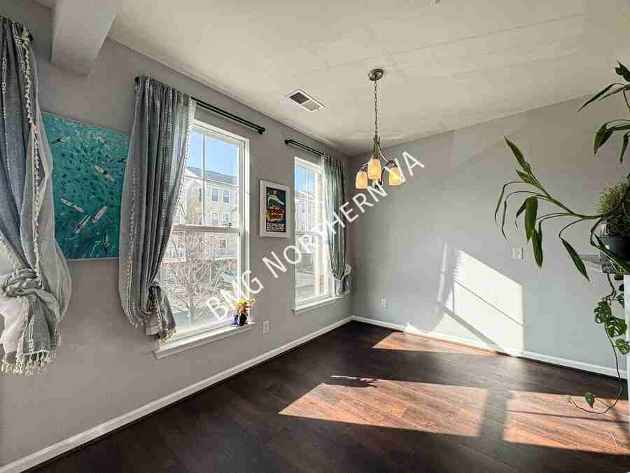 25224 Briargate Ter - Photo 5 of 11