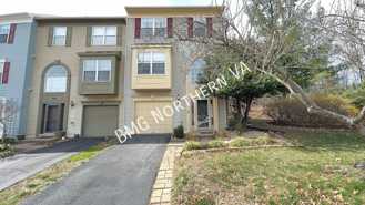 865 Tall Oaks Sq Se - Photo 1 of 1