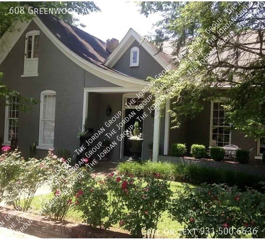 608 Greenwood Ave #3