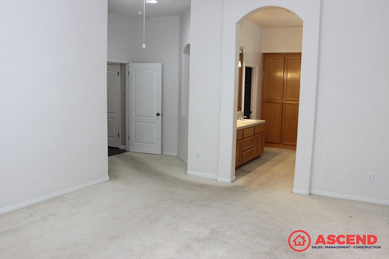 12217 Tule River Way - Photo 7 of 12