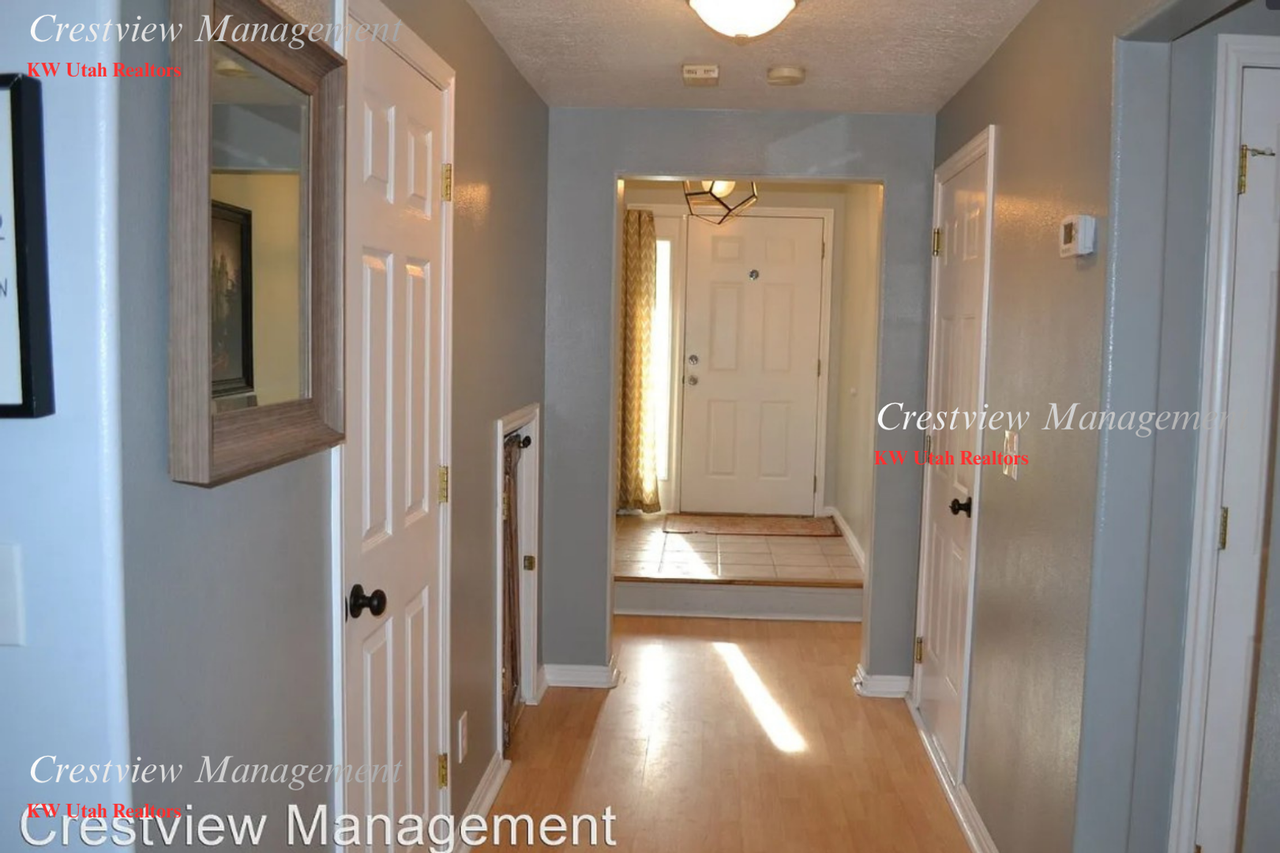 14227 S Daisyfield Dr - Photo 3 of 16