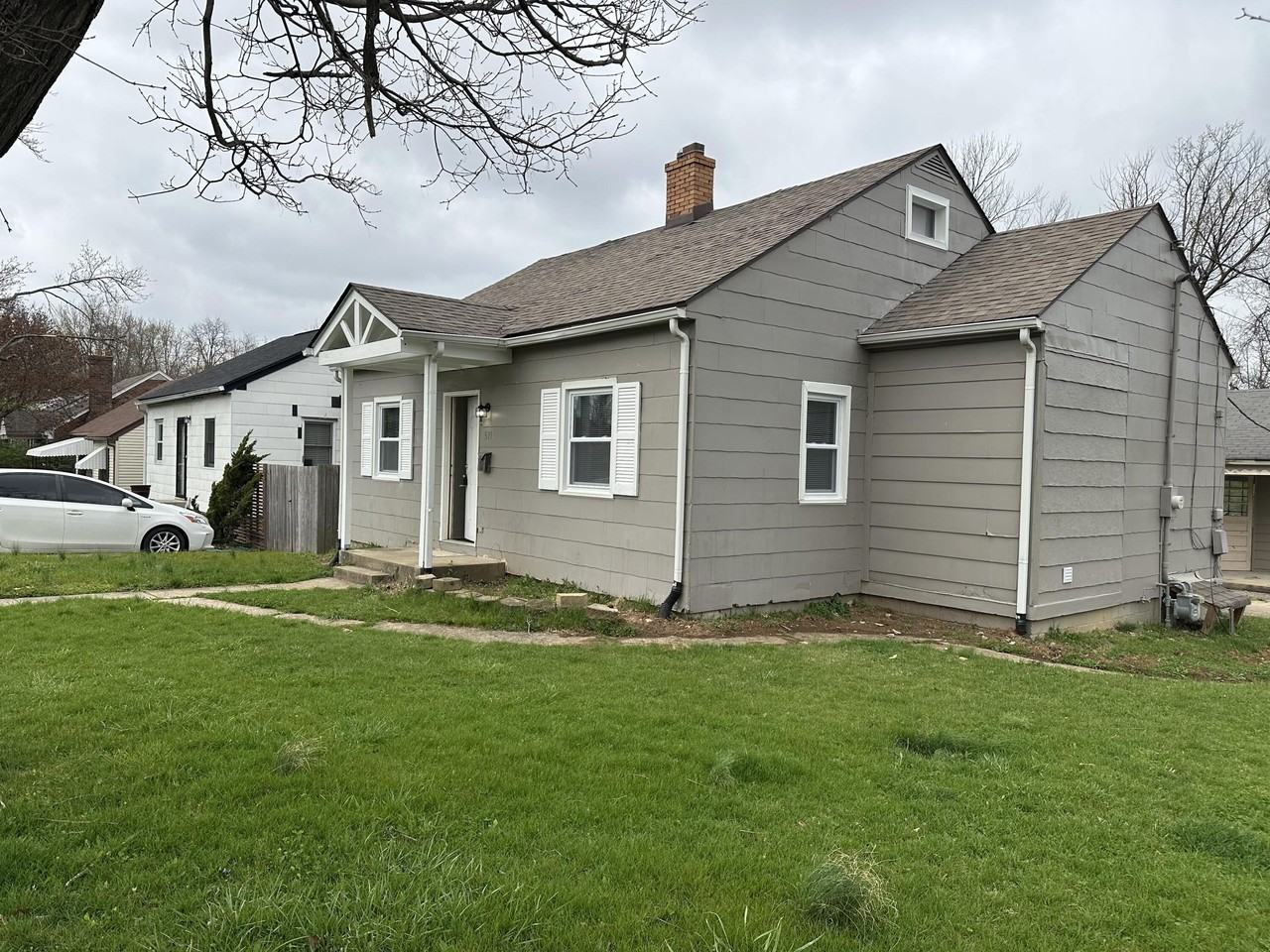 511 Park View Ave - Photo 2 of 12