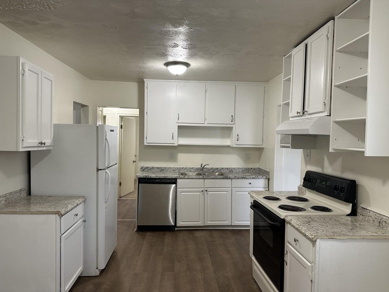 511 Park View Ave - Photo 4 of 12