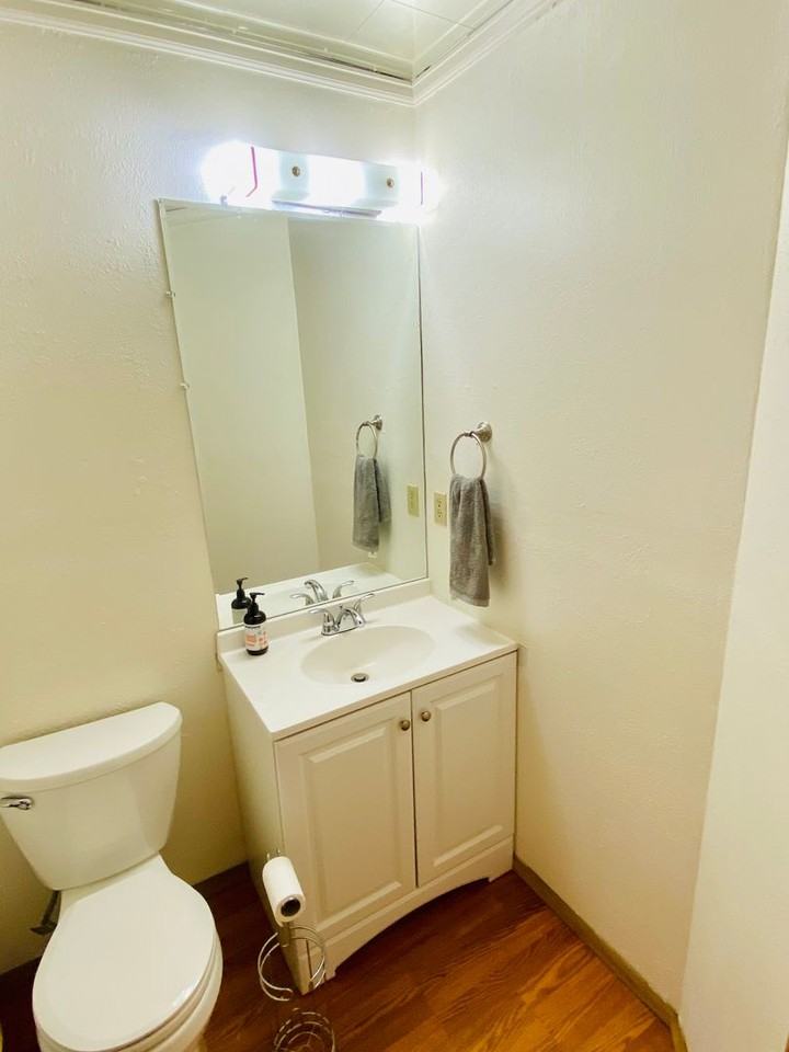 3129 Bell Dr - Photo 4 of 21