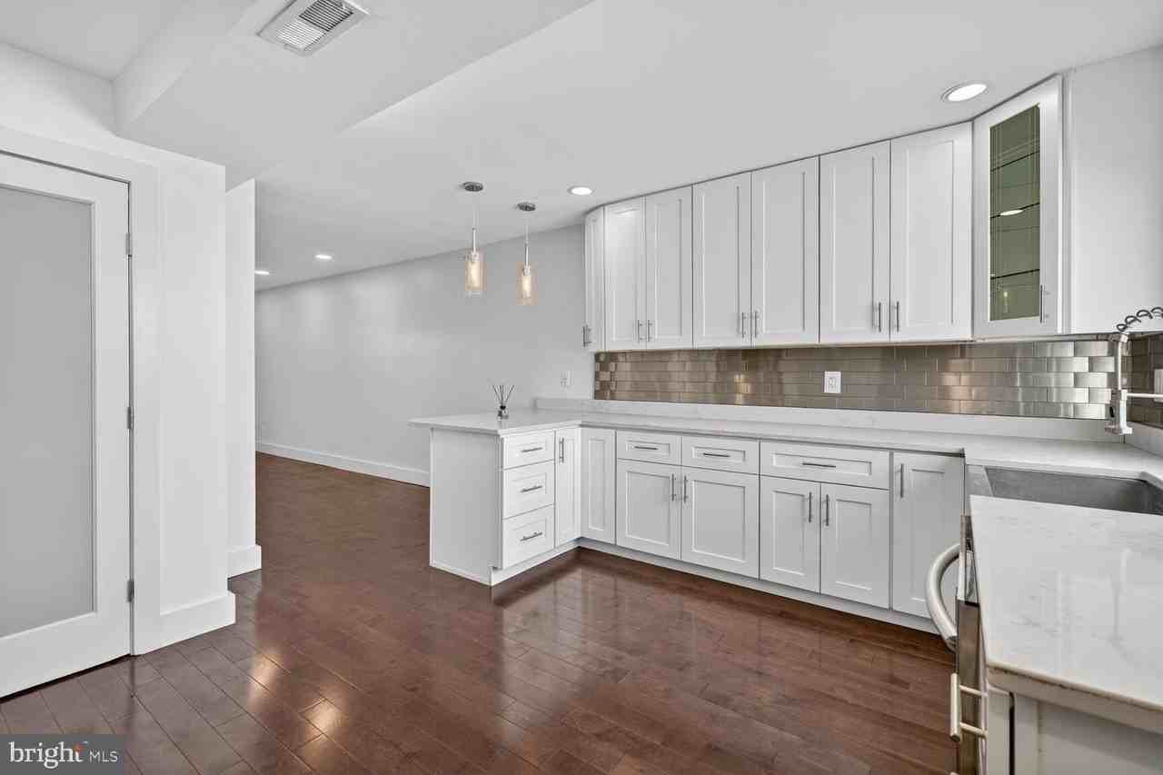 2218 16th St Ne - Photo 7 of 20