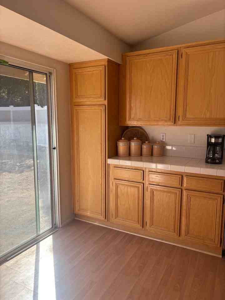 12481 Pacoima Rd - Photo 4 of 19