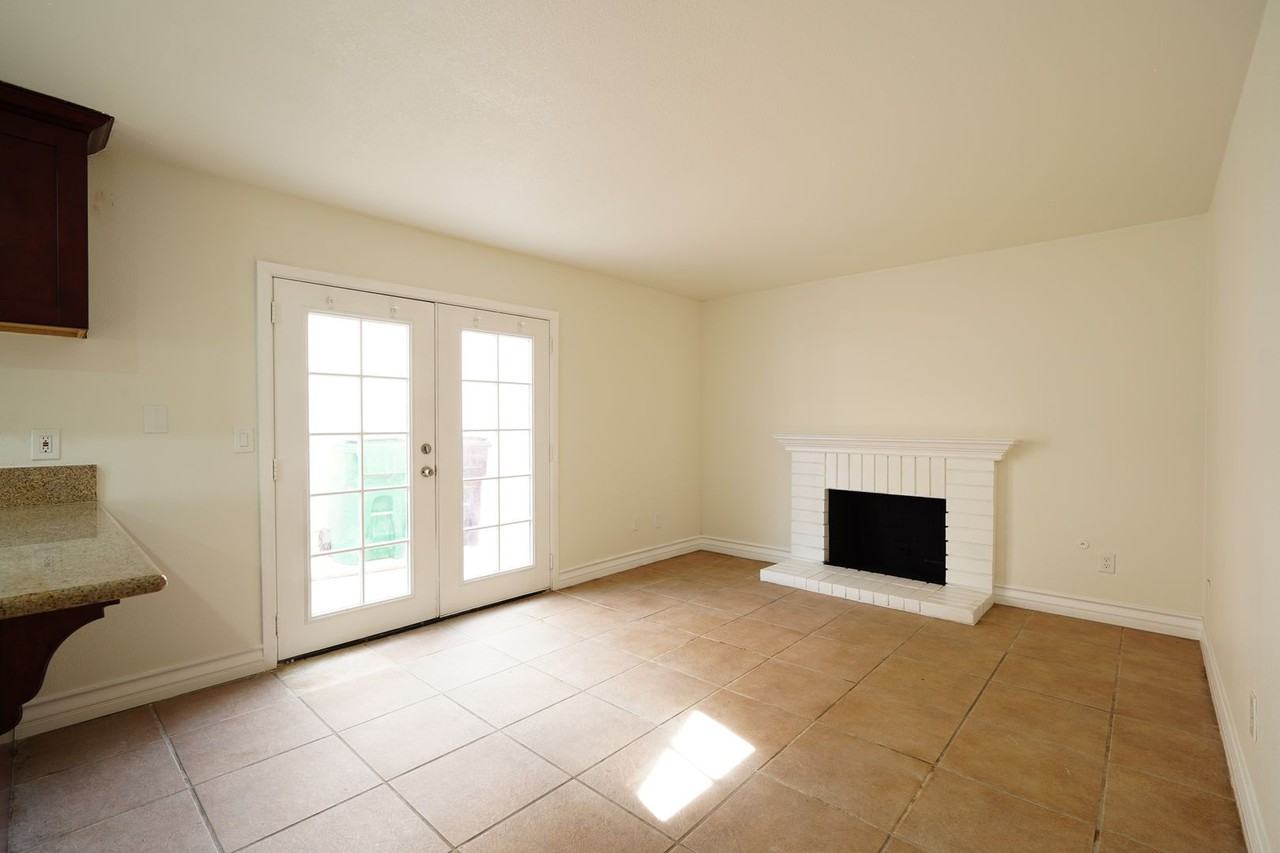 14696 Joshua Tree Ave - Photo 4 of 35