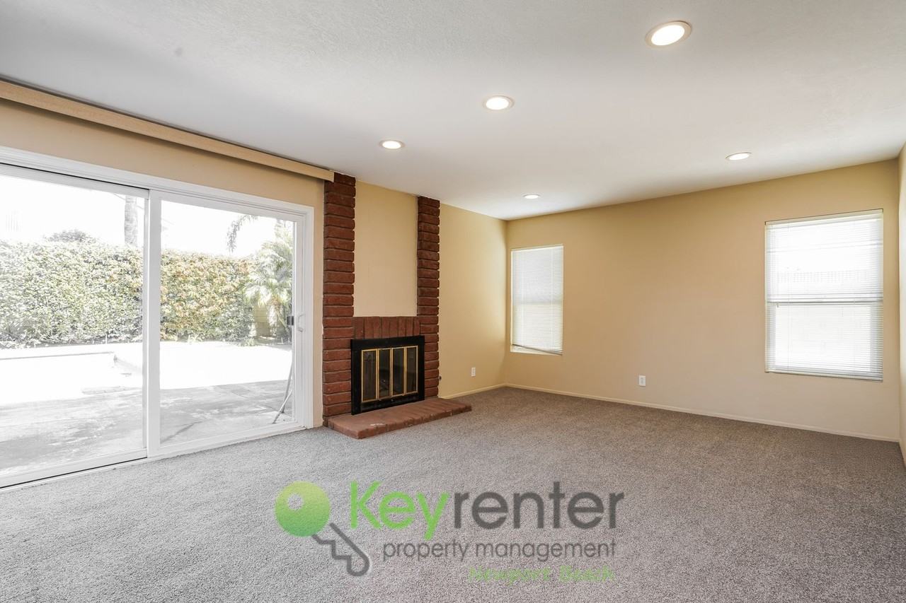 8597 Rock Fish Cir - Photo 3 of 24