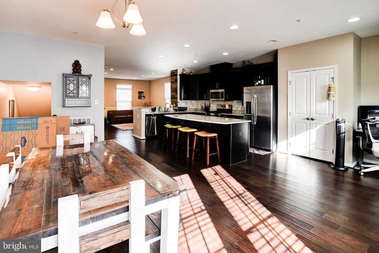 14301 Ridge View Ln - Photo 3 of 41