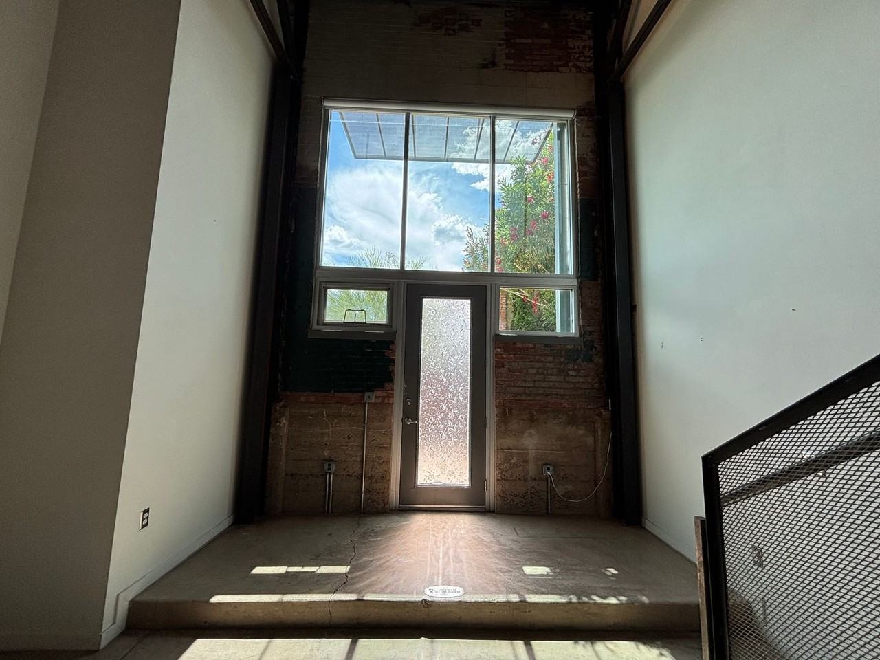 1001 E 17th St #124 - Photo 4 of 19