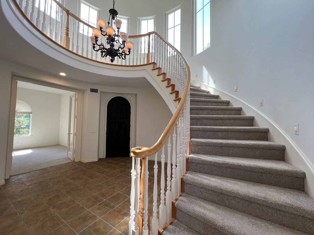 15 Sunningdale - Photo 3 of 38