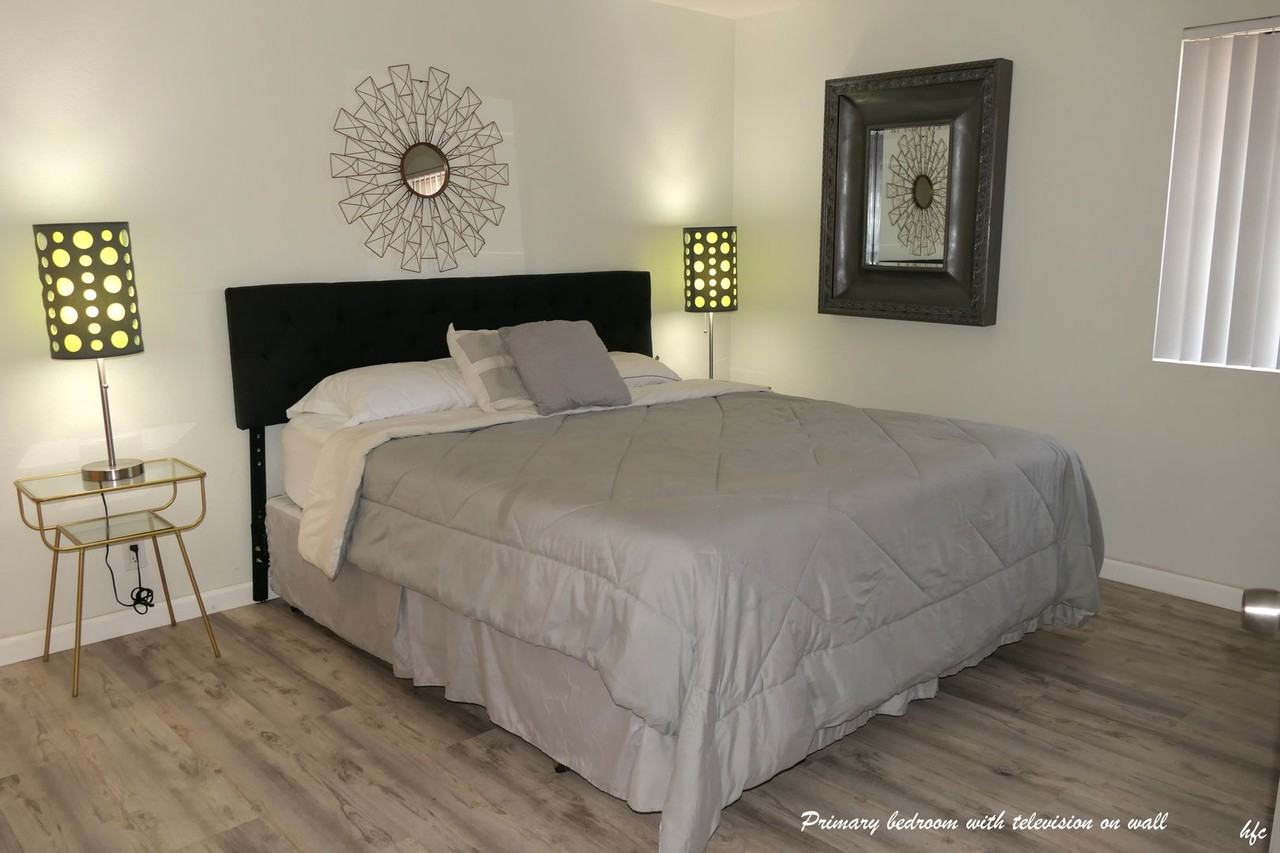 2700 Lawrence Crossley Rd #B15 - Photo 7 of 16