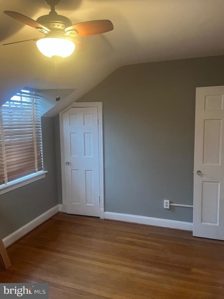 1320 Michigan Ave - Photo 7 of 12