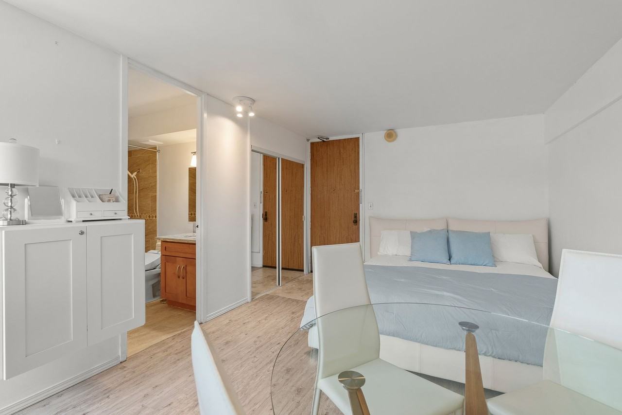 1750 Kalakaua Ave #609 - Photo 3 of 18