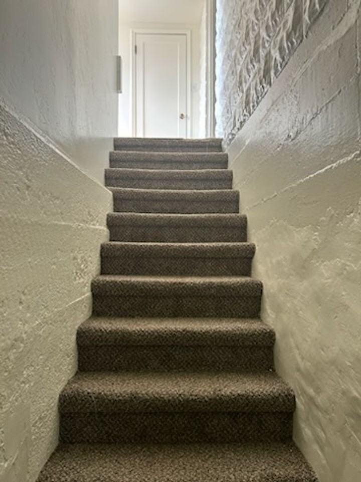 42 S 400 E #B - Photo 2 of 7