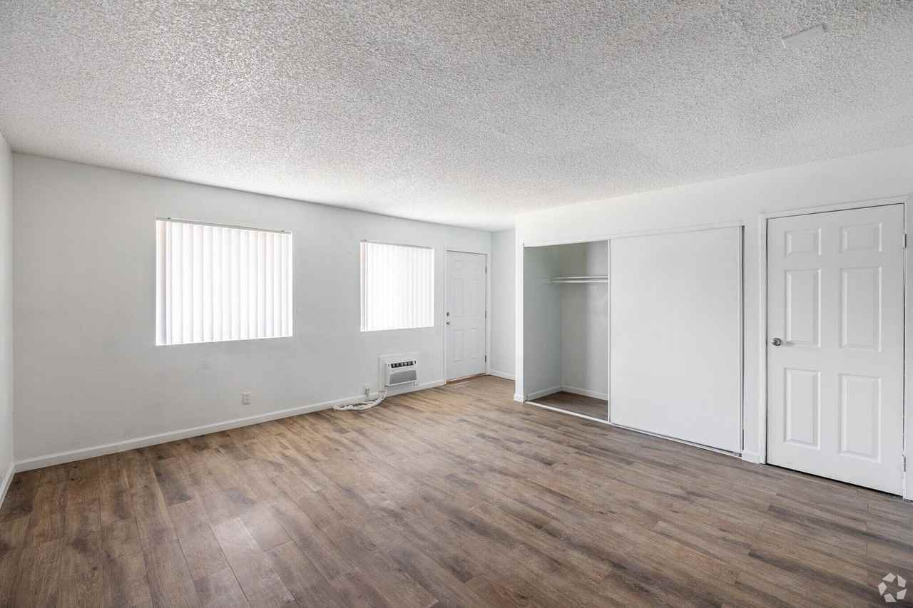 Pinnacle Apartments - Photo 3 of 22