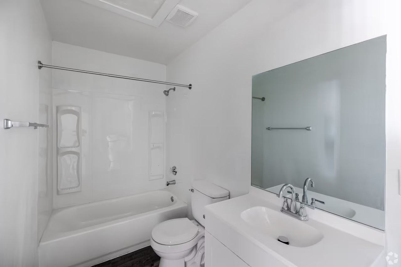 Pinnacle Apartments - Photo 6 of 22