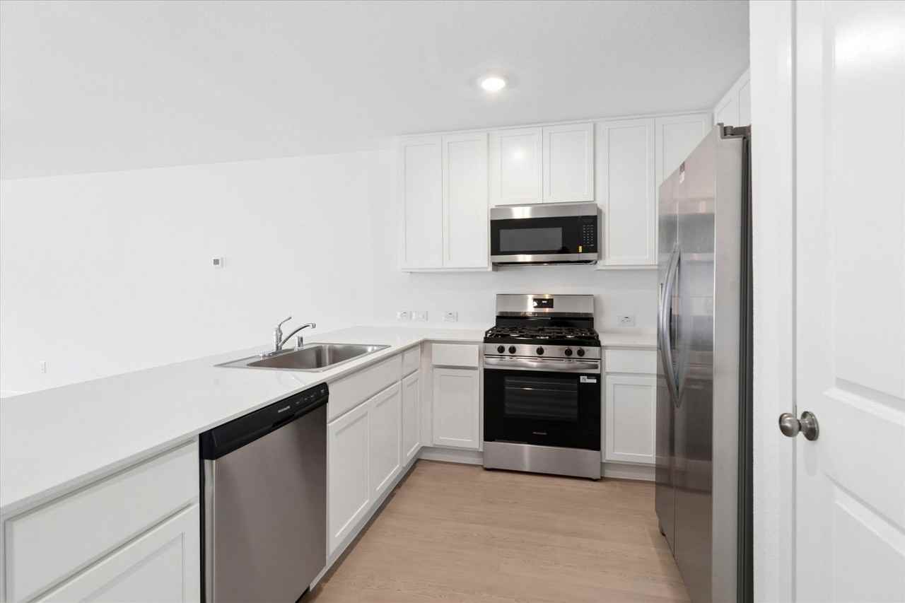 3105 Campeiro Ave - Photo 7 of 15