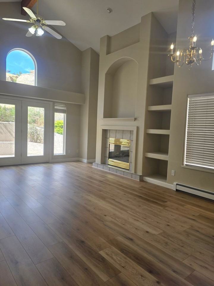 401 Sand Cliff Ct #B - Photo 4 of 22