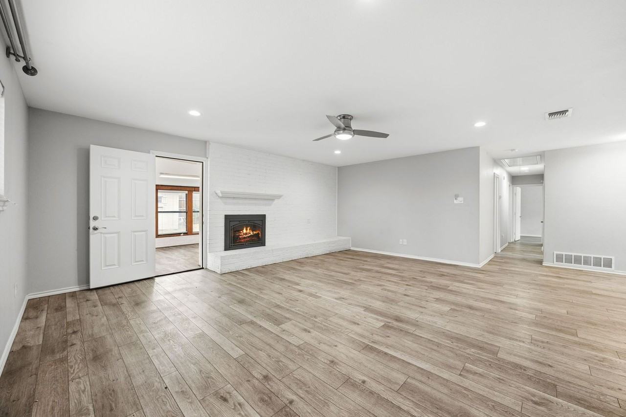 1509 - Photo 7 of 25