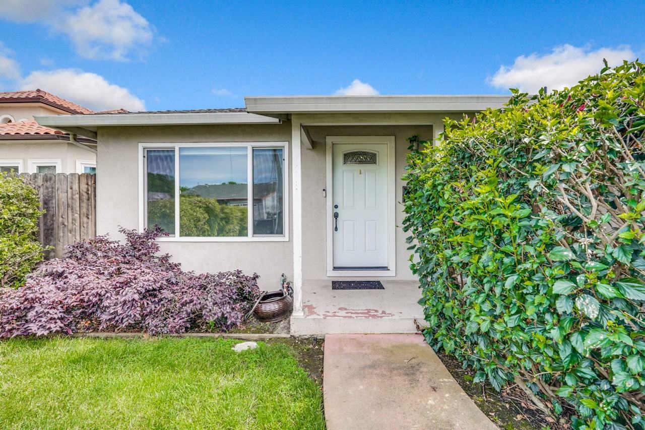 6780 Mayhews Landing Rd - Photo 2 of 24