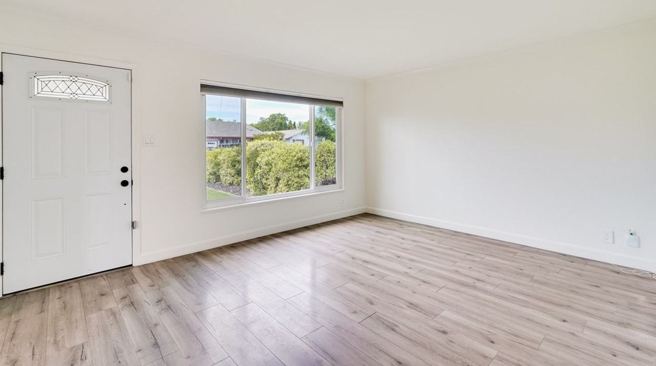 6780 Mayhews Landing Rd - Photo 3 of 24