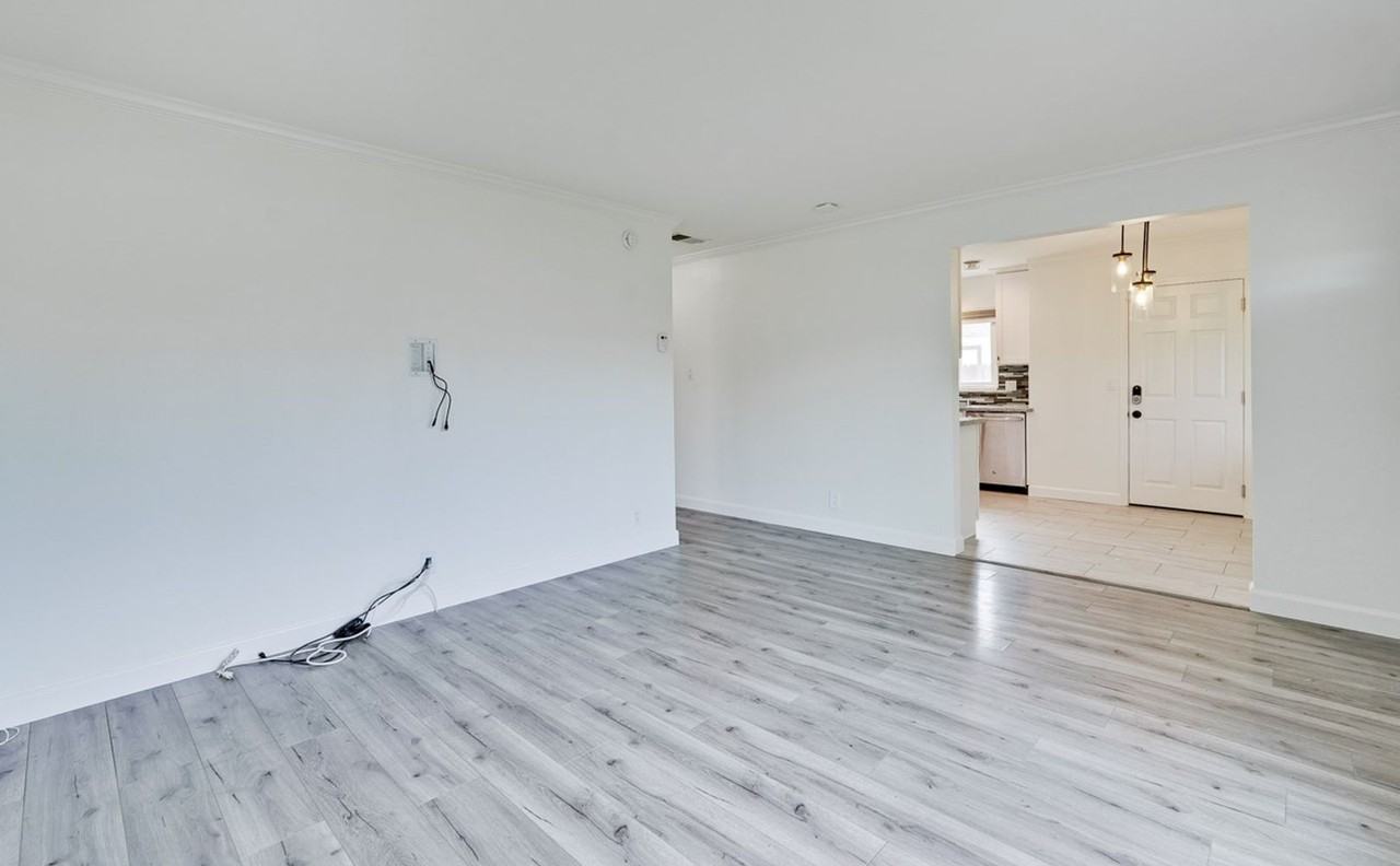 6780 Mayhews Landing Rd - Photo 6 of 24