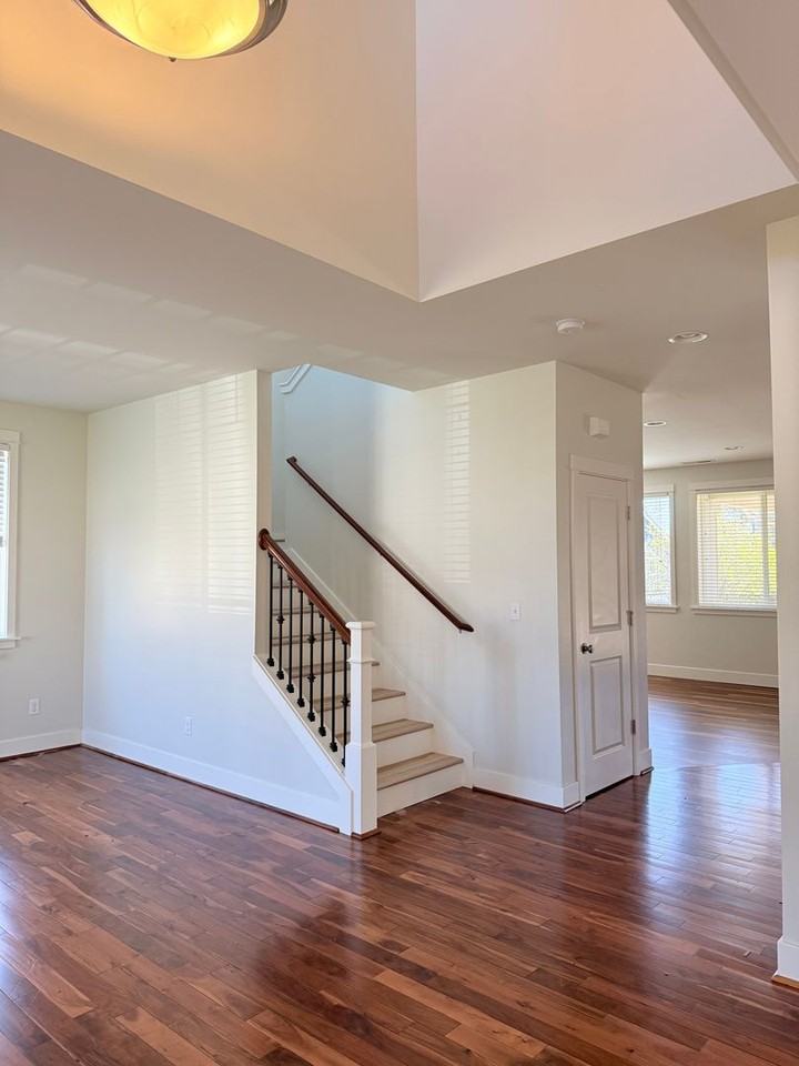 2710 242nd Pl Sw - Photo 5 of 33